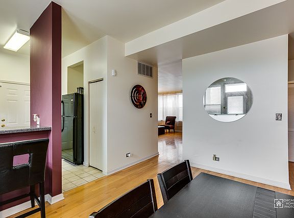 3rd image of 3704 S King Dr APT 2C