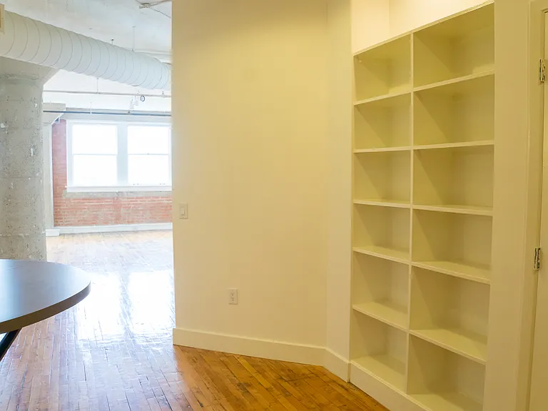 1409 S Lamar St — Photo 15