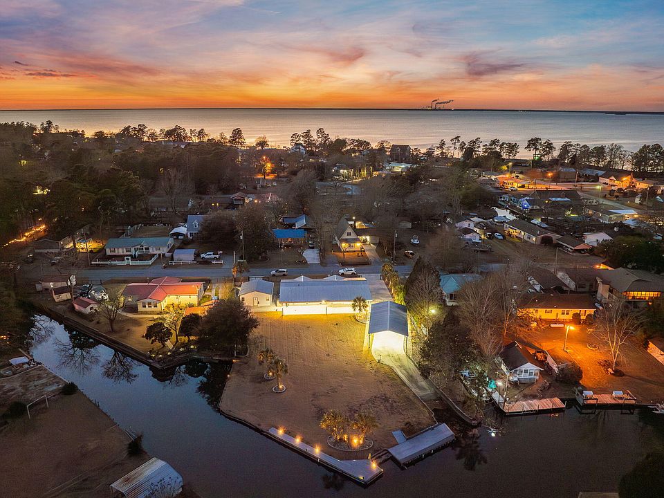 1st image of 113 Sparrow St