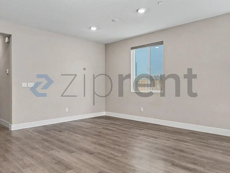 2272 Borealis Cir — Photo 12