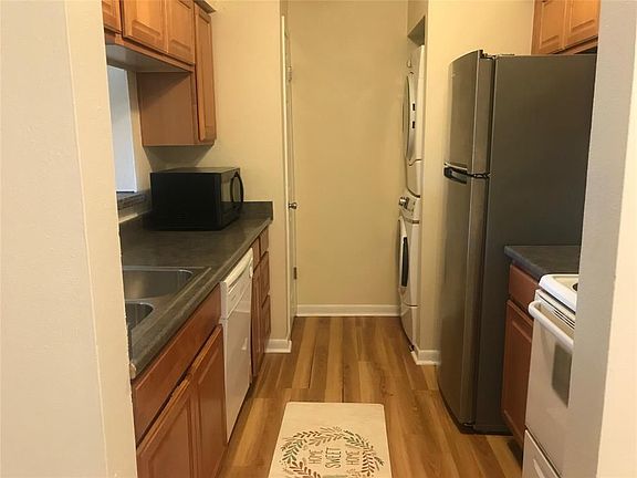 3rd image of 3300 Pebblebrook Dr APT 93