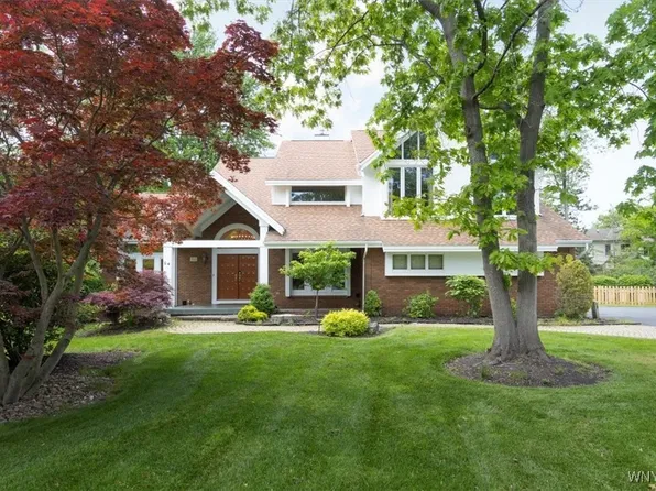 54 Contessa Ct, Williamsville, NY 14221