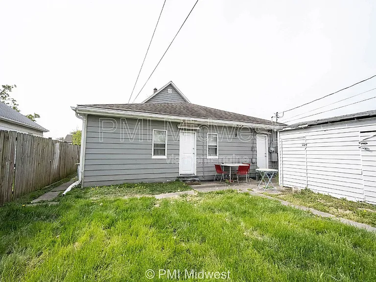 1604 E Kelly St — Photo 24