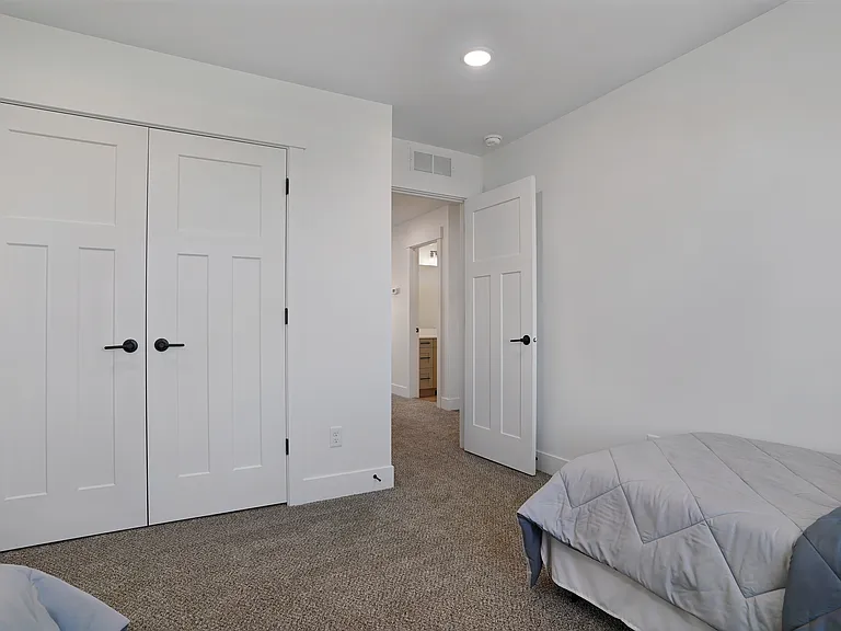 Valo At Bellin Townhomes — Photo 10