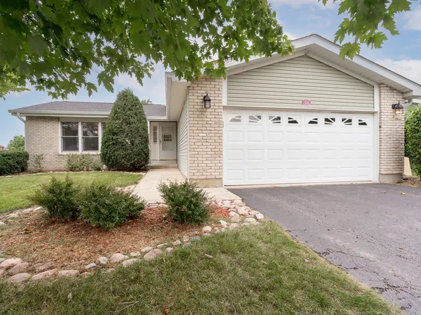 7458 W Benton Dr, Frankfort, IL 60423