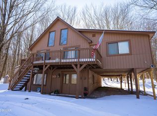 88 S Fairway Dr, Lake Ariel, PA 18436