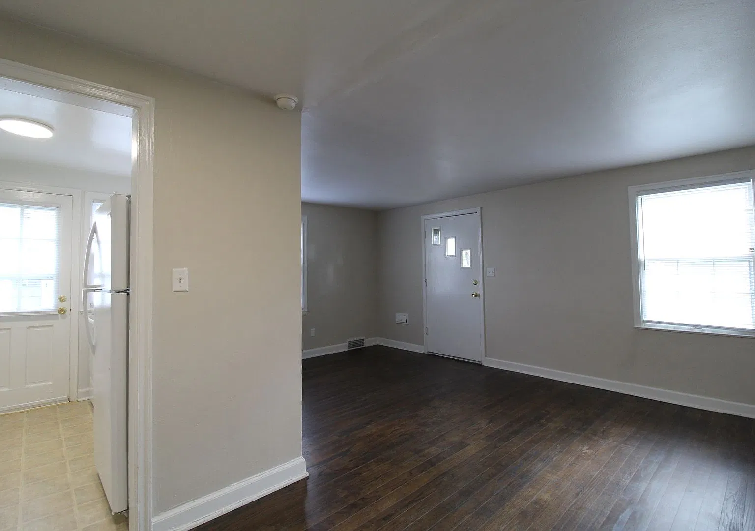 One Bedroom Duplex in North Kansas City — Photo 4