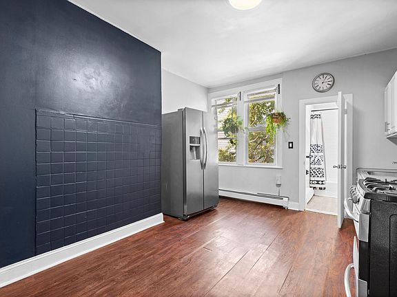 2nd image of 50 Saint Pauls Ave APT 2L