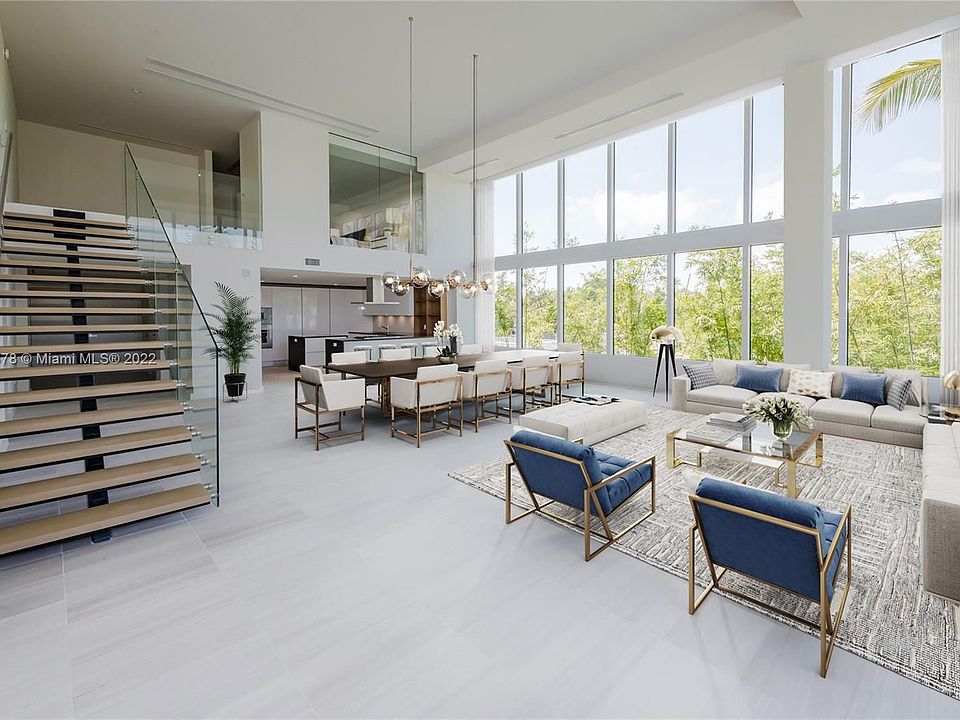 2nd image of 4701 N Meridian Ave #221