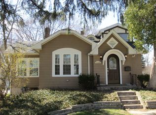 5220 Fairview Ave, Downers Grove, IL 60515