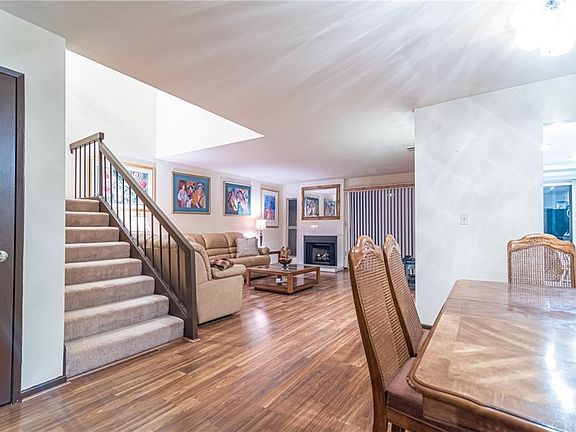 5th image of 10050 Melinda Way Unit 2