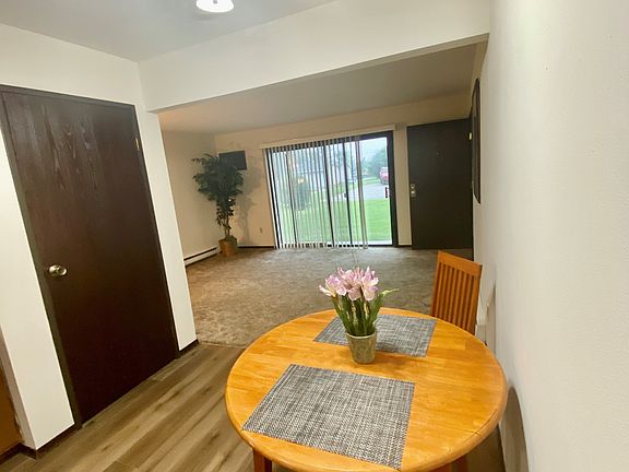 4th image of 1712 S 115th Ct #3