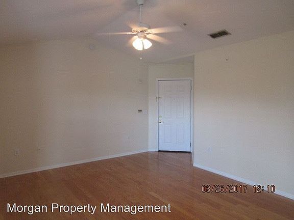 3rd image of 1655 The Greens Way APT 2731