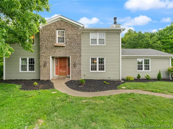 2013 Beckin Drive, Floyds Knobs, IN 47119