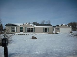 8763 E Country Ln, Lennon, MI 48449