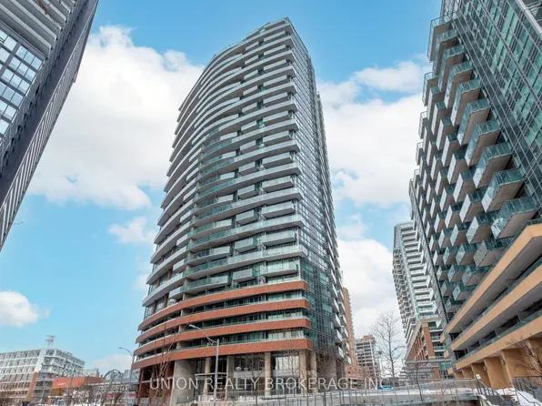 150 E Liberty St #506, Toronto, ON M6K 3R5