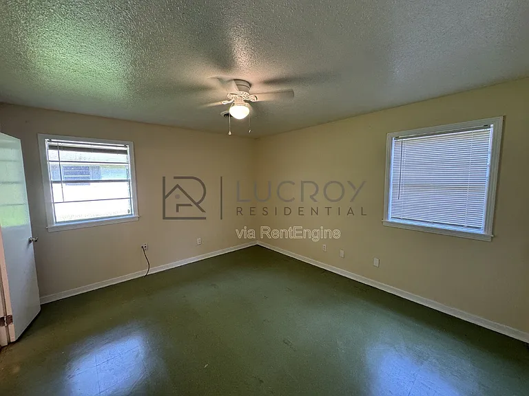 577 Dryden Ave — Photo 11