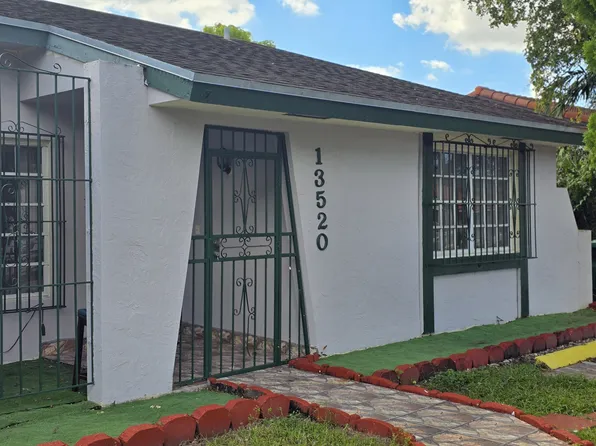 13520 SW 64th Ter #W-2, Miami, FL 33183