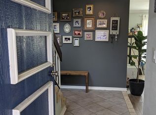 15422 Kinzie St, North Hills, CA 91343