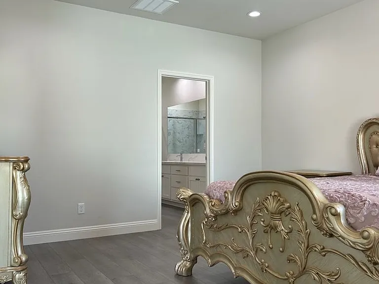 432 Thomas St — Photo 10