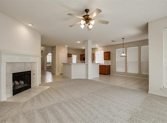 5th image of 4557 Marguerite Ln