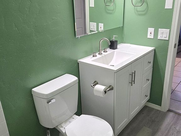 4th image of 3027 N Constance Dr #B