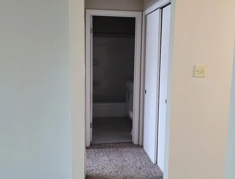 910 N River Dr #107 — Photo 9