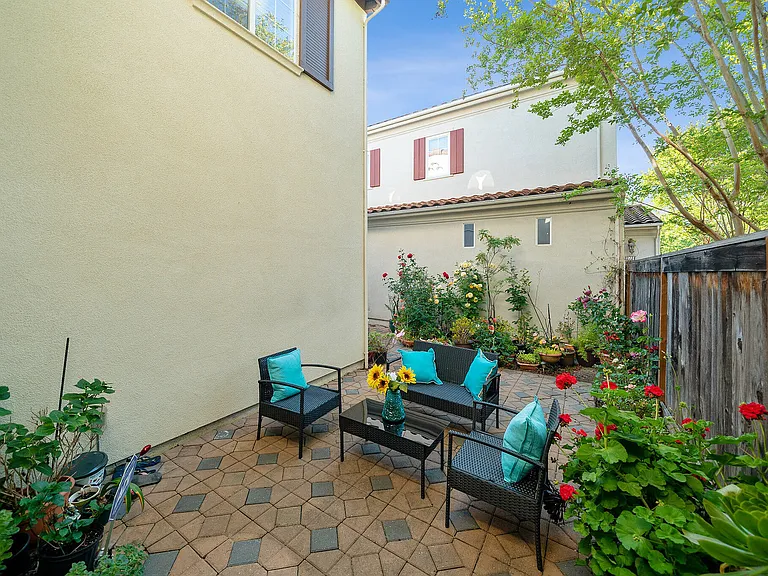 9732 Belladonna Dr — Photo 29