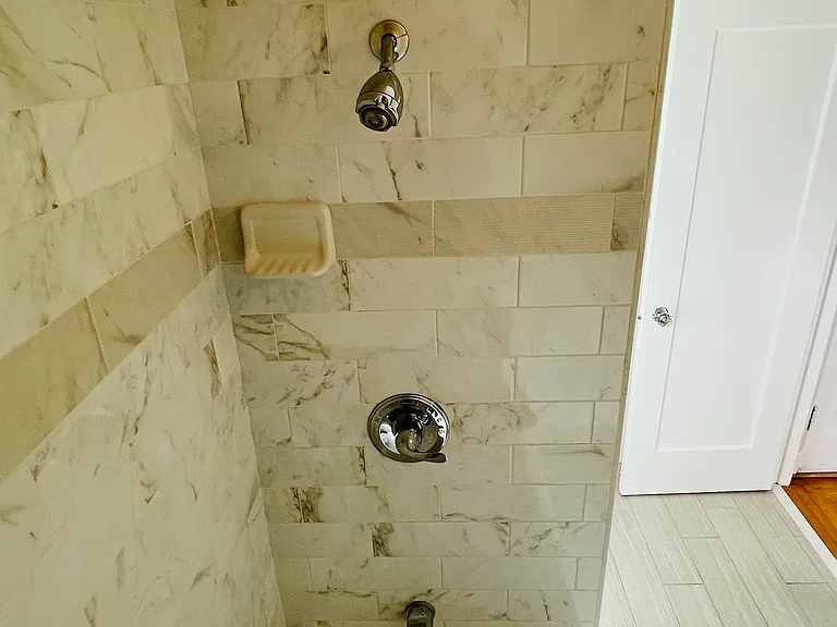 845 Waller St #4 — Photo 9