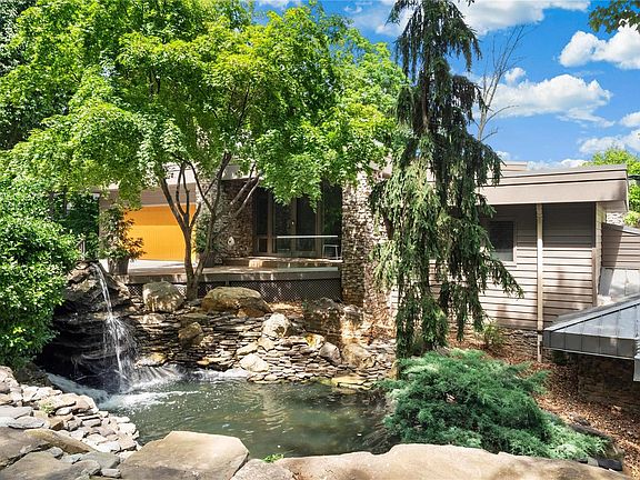 5th image of 45 Lake Inez Dr