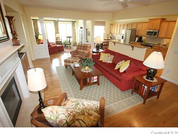 5th image of 15123 Legend Oaks Ct