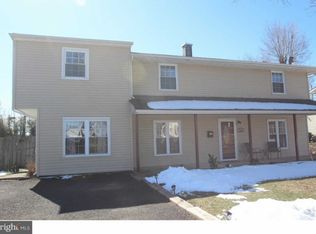 110 Terrace Rd, Levittown, PA 19056