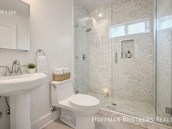 5th image of 607 N Spaulding Ave #10