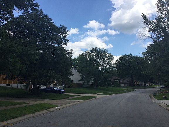 5th image of 7817 Southview Dr