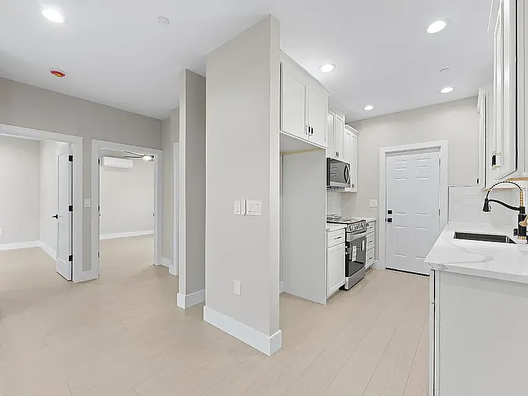 141 Birch St #A — Photo 11