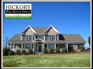 4449 Plantation Dr, Morganton, NC 28655