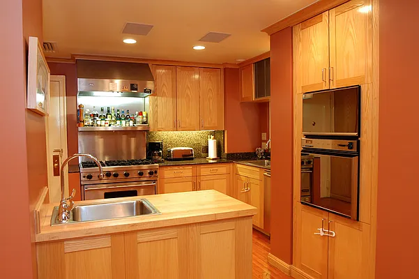 Sold by Corcoran | media 6