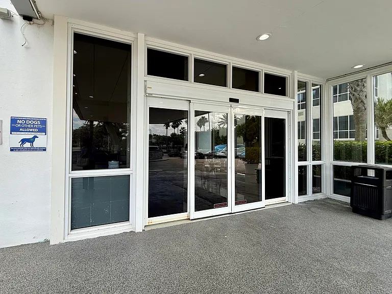 4250 Galt Ocean Dr #14T — Photo 7