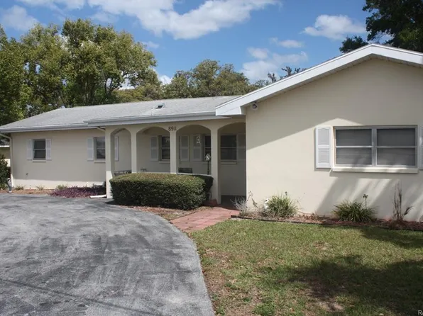 8911 E Sandpiper Dr, Inverness, FL 34450