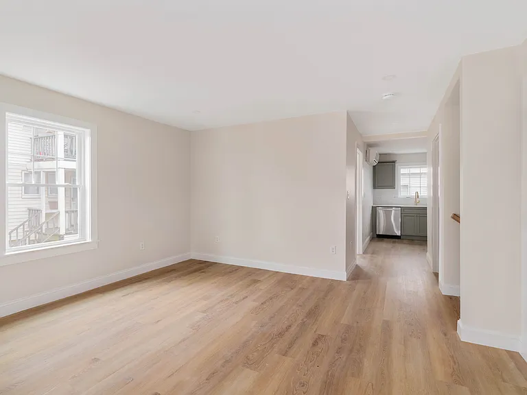 121 Fayette St #A — Photo 8