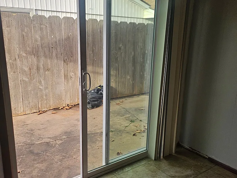 522 N Harding St — Photo 7
