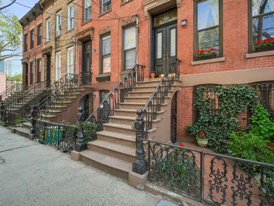 385 York St, Jersey City, NJ, 07302
