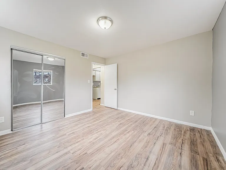 14918 Milverton Rd #2 — Photo 8