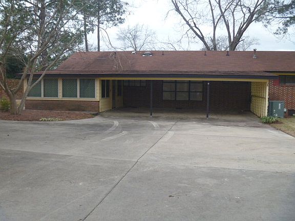 3rd image of 1009 Schley Ave