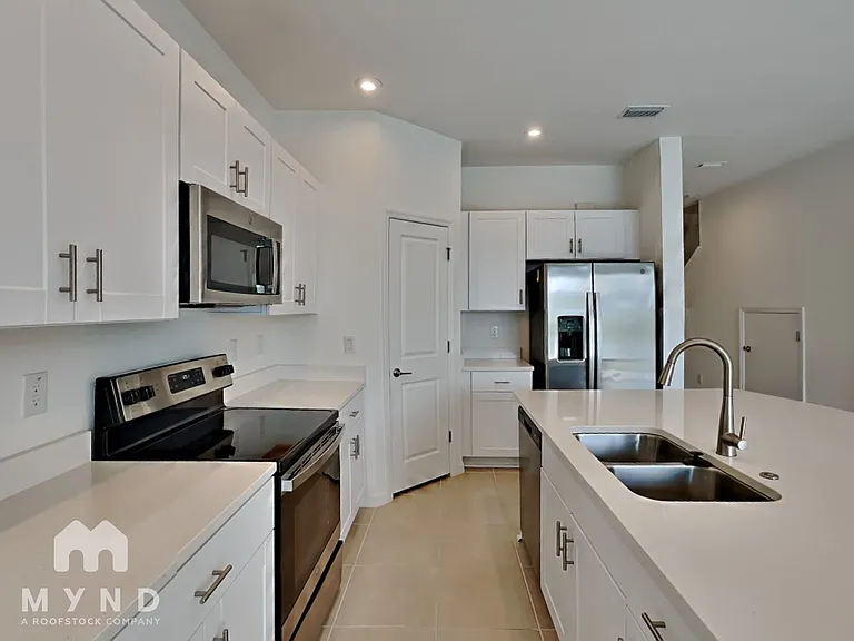 2274 Alee Ln — Photo 4
