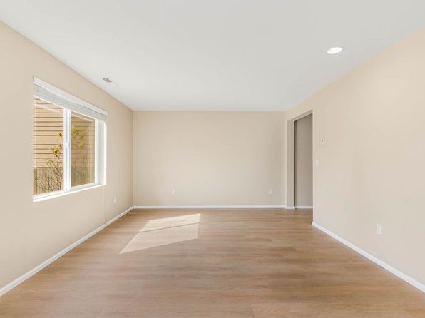 8011 NE 183rd St, Kenmore, WA 98028