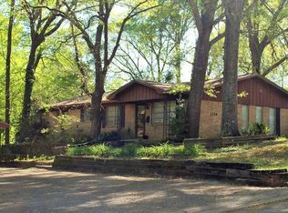 1114 E Neches St, Palestine, TX