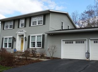 161 Elmcrest Dr, Dallas, PA 18612