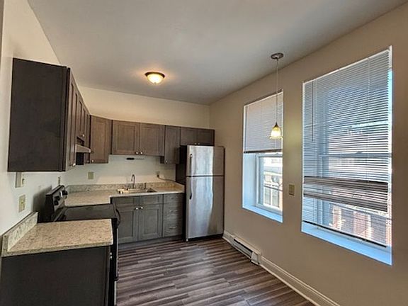 3rd image of 251 Green St #2D