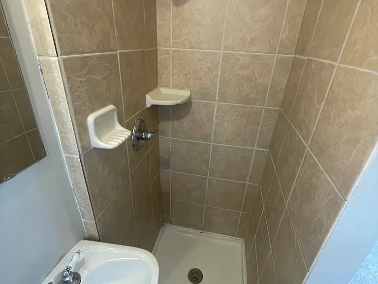 3706 Penn Ave N #2 — Photo 8